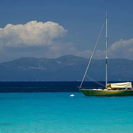 Phoenica * Antipaxos